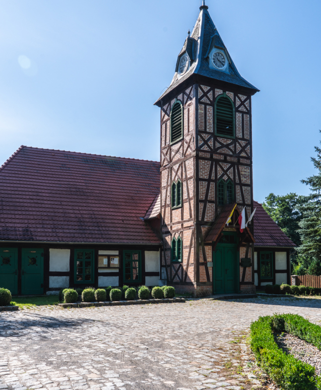 Wieża z zegarem